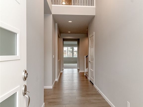 3rd image of 2317 41st Ave SE