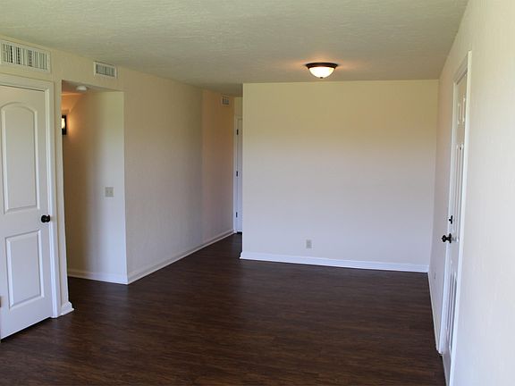 2nd image of 801 N Willie L Miner Ave APT B4