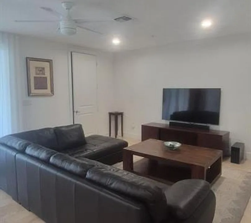 71 Isle Of Venice Dr #Townhouse 71