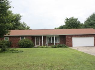 2312 Spring Ln, Marion, IL 62959