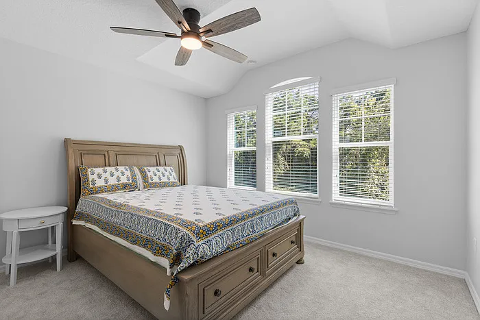 9496 Strongbark Ln — Photo 16