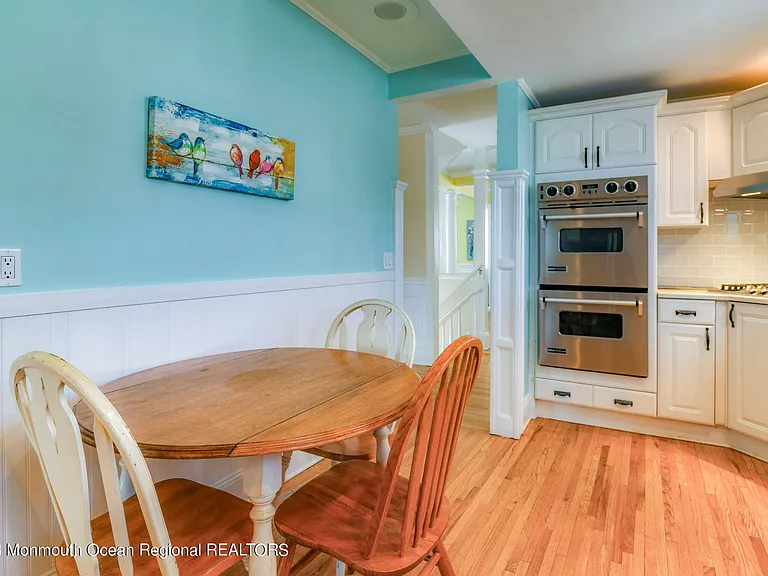 18 Abbott Ave #MAIN HOUSE — Photo 31