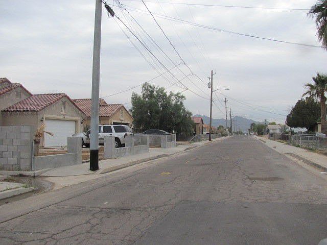 2nd image of 504 S 3rd St