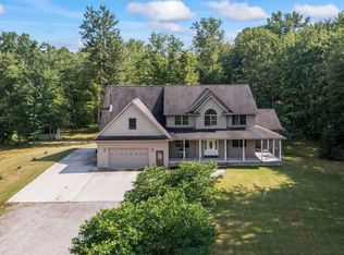 7305 Lindsey Rd, China, MI 48054