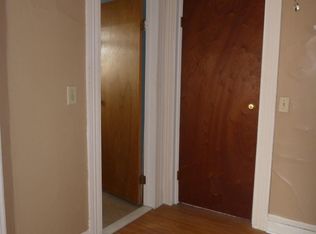 25 Smith St APT 2, Danbury, CT 06810