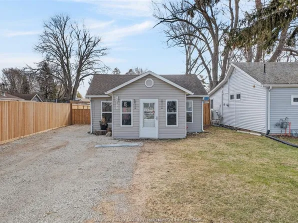 480 Jackson St, Essex, ON N0R 1G0