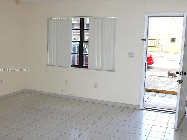 2260 W 55th St #2 — Photo 7