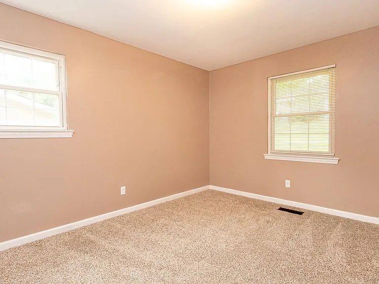 5428 Country Village Dr — Photo 18