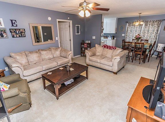 4th image of 102 Jordan Bluff Dr