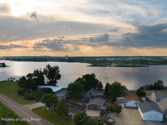 2nd image of 25 Patterson Lake Dr