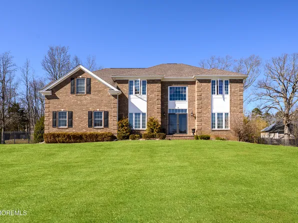 4 Whispering Grove Boulevard, Jackson, NJ 08527