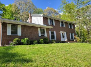7139 Baugess Dr, Ashland, KY 41102