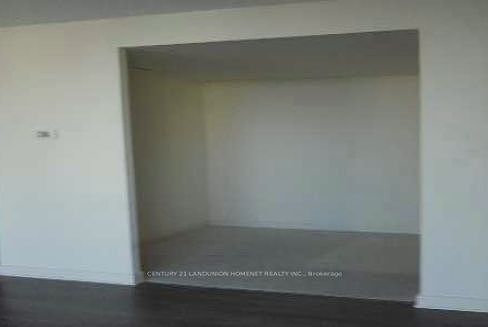 4th image of 110 Charles St #2001