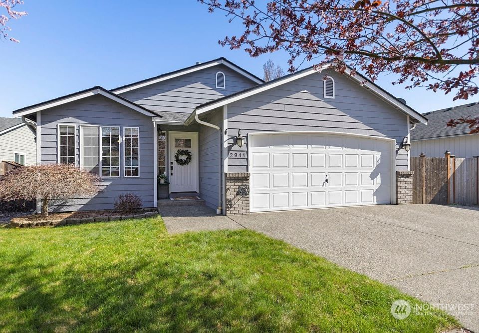1st image of 2941 37th Avenue NE