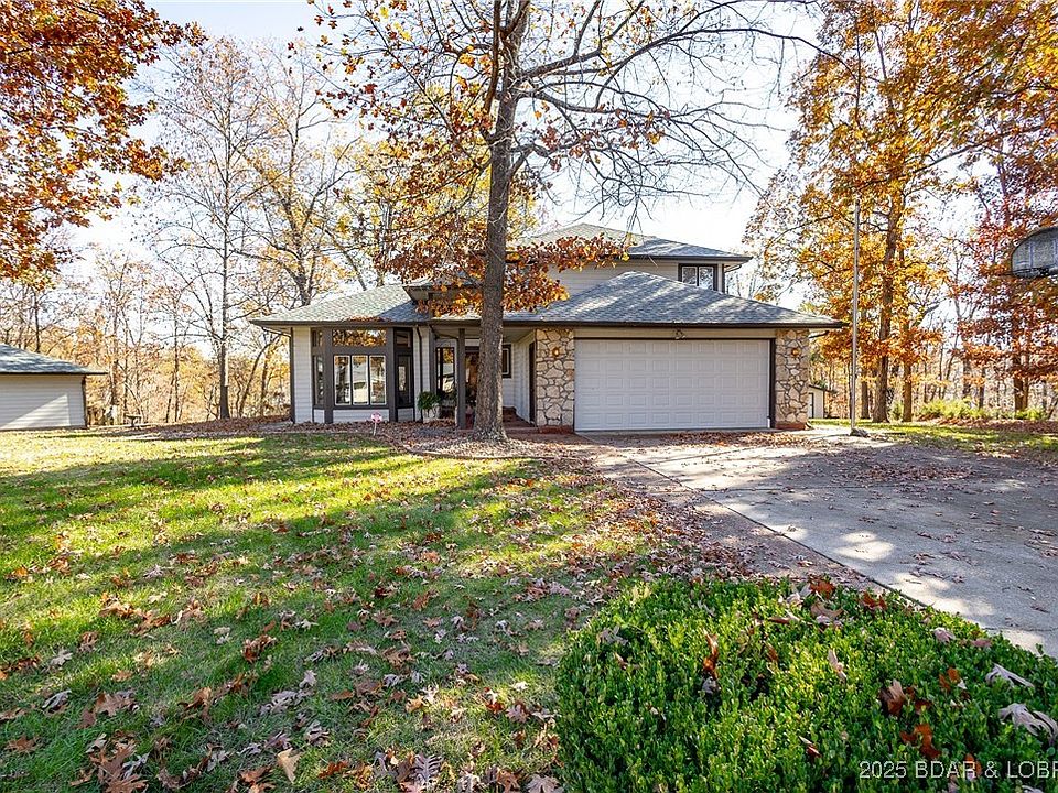 1st image of 170 Twin Oaks Dr