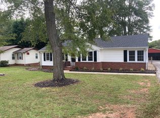 105 Lancaster Ave, Greer, SC 29650