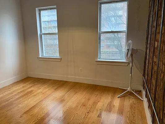 Rented by Premier Metro Realty Corp | media 12