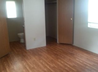 1607 Wildwood St, Huntsville, TX 77340