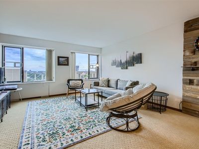 19 S 1st St APT B1102, Minneapolis, MN, 55401
