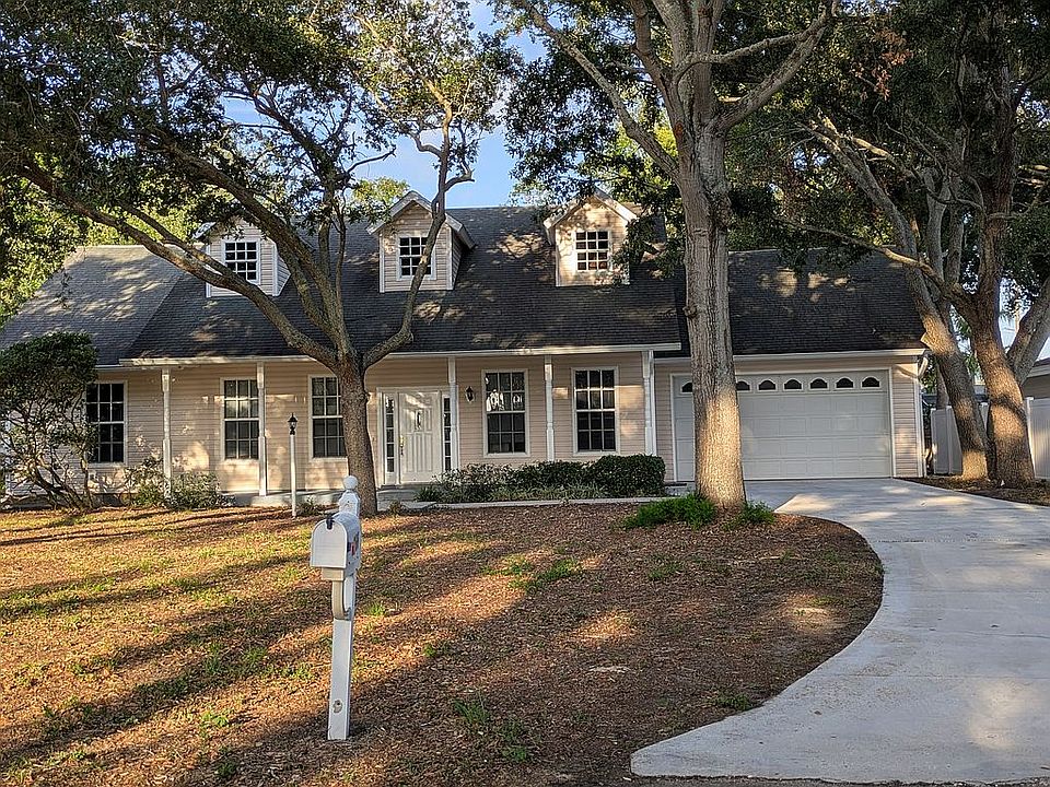 1st image of 466 11th St
