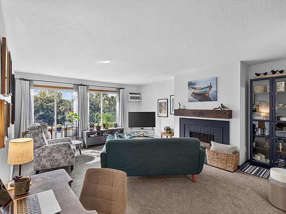 5th image of 10311 Cedar Lake Rd APT 313