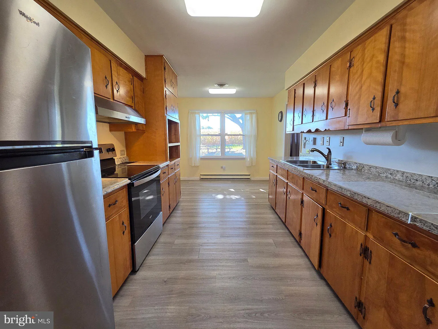 4 bed, 2.0 bath, 2000 sqft, $2,500 — Photo 3