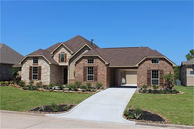 1st image of 28 Somerton Dr