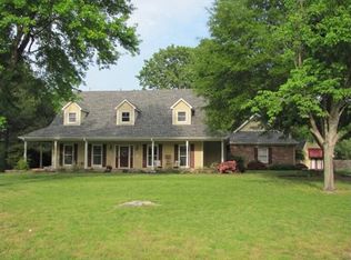 9070 Windsong Ln, Southaven, MS 38672