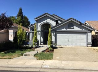 217 Rochelle Ct, Roseville, CA 95661