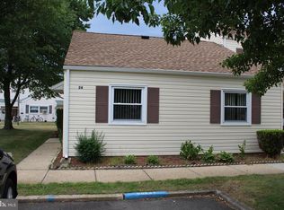 24 Chesapeake Ct, Barnegat, NJ 08005