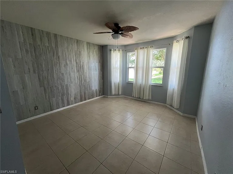 608 Crossfield Cir — Photo 3