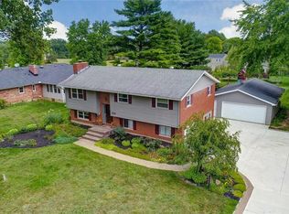 1656 Shoreham Dr, Beavercreek, OH 45434