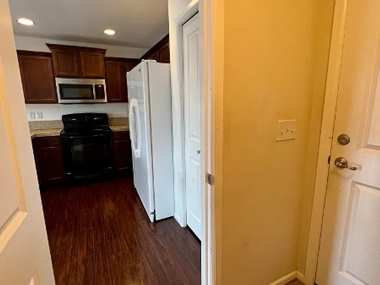 2403 Ridge Gate Ln SW — Photo 10