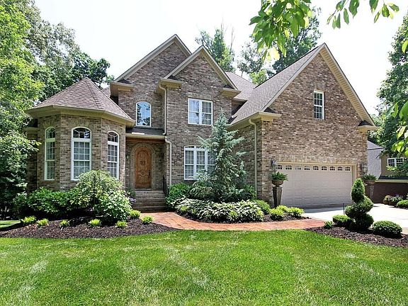 3rd image of 134 Red Brook Ln
