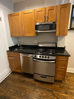 Rented by Tourma Realty LLC | media 10