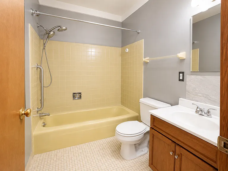 535 N Main St — Photo 20