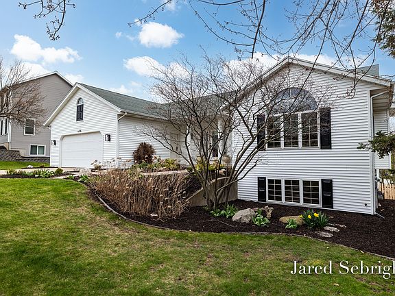 2nd image of 6708 Crown Point Dr