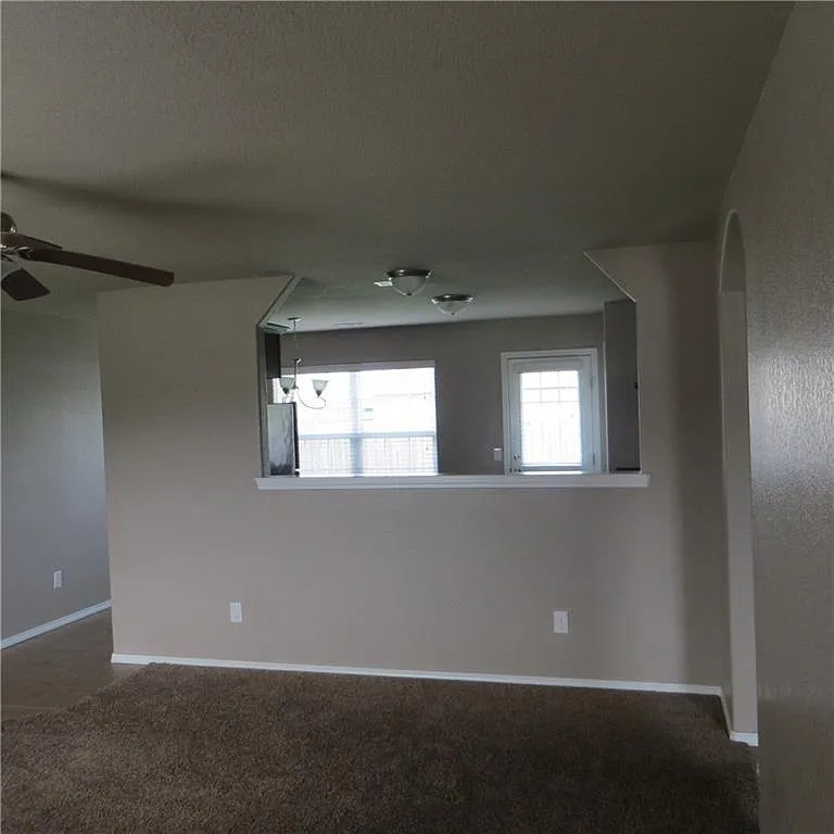 5306 Southwest Regent Road - 1 — Photo 4