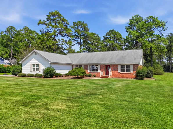 129 W Doublegate Dr, Albany, GA 31721
