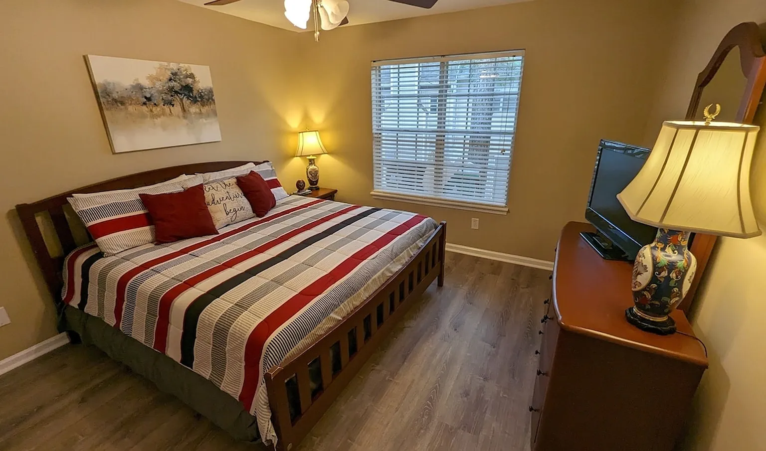 3 bed, $3,450 — Photo 1