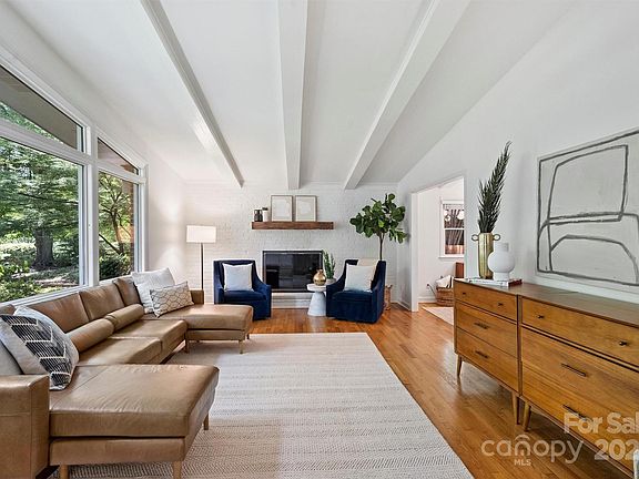 4th image of 6810 Folger Dr