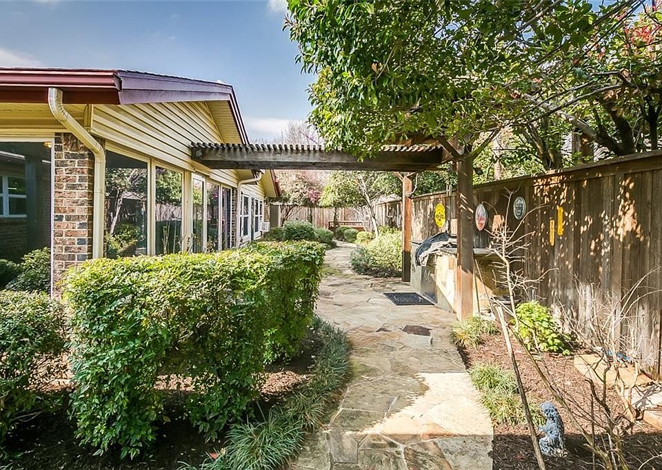 1st image of 3916 Georgian Dr