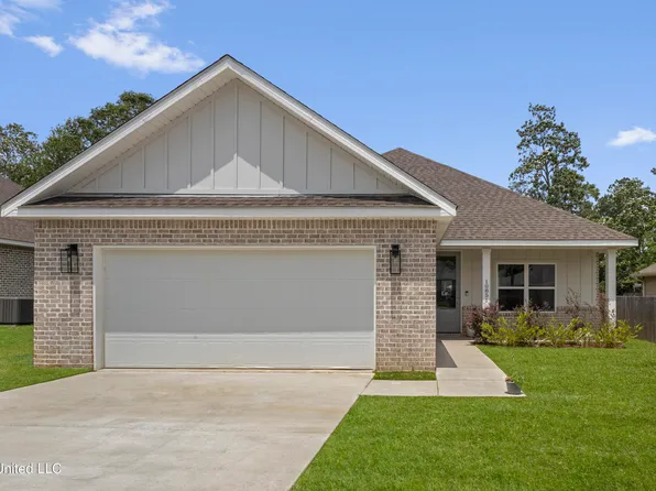 10851 Ala Moana St, Diamondhead, MS 39525