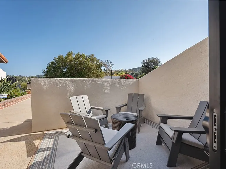 4372 Park Vicente — Photo 20