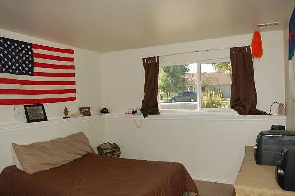 1614 Donovan Pl — Photo 6