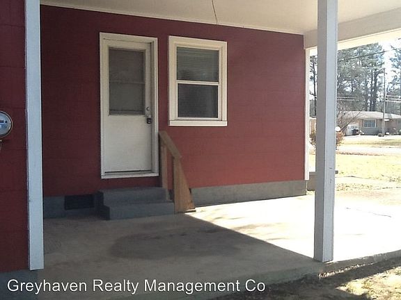 3rd image of 4905 Delaware Dr