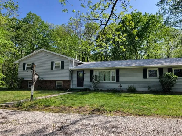 3764 N Meridian Rd, Olney, IL 62450