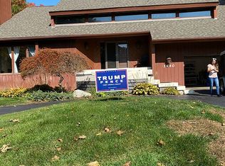 3940 Hunt Club Ct, Shelby Township, MI 48316