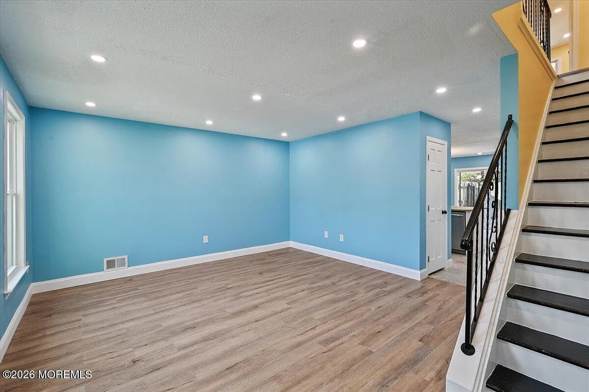 2 bed, 1.5 bath, 1296 sqft, $2,450 — Photo 1
