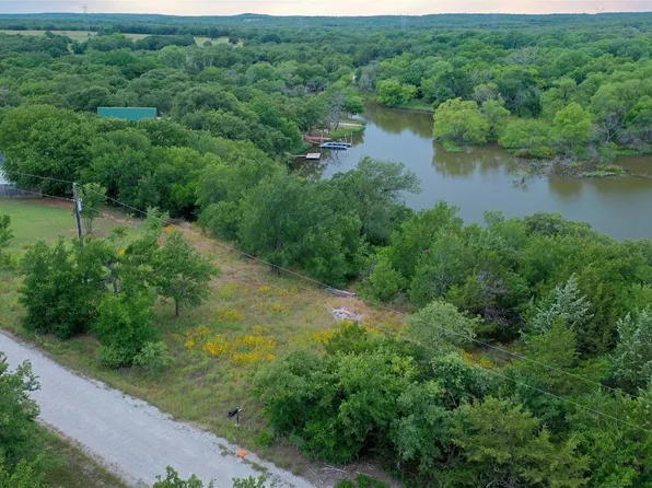 LOT 11 Frontier St, Bowie, TX 76230